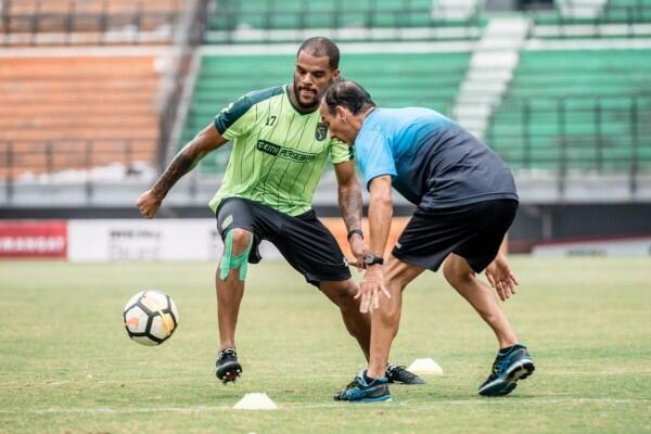 Kabar Baik, David da Silva Sudah Mulai Berlatih dengan Persebaya