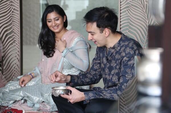10 Foto Haru & Bahagia Pesta Diwali Keluarga Konglomerat Manoj Punjabi