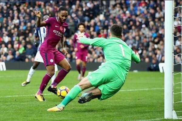 Tampil Apik, Sterling Disebut Carragher Layak Dapat Kontrak Baru