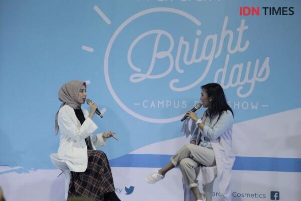 Tips Mix and Match Outfit Chic ala Influencer Hijab, Amelia Elle