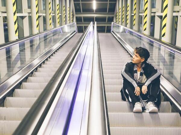 Segera Comeback, Ini Lagu Terbaik Dean bagi Kamu Penyuka Musik Slow!