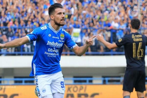 Lawan PSMS, Persib Dipastikan Tak Diperkuat Jonathan Bauman