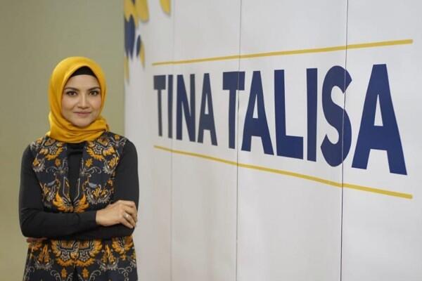 Gak Hanya Najwa Shihab, 6 Presenter Berita Cewek Ini Juga Berwibawa