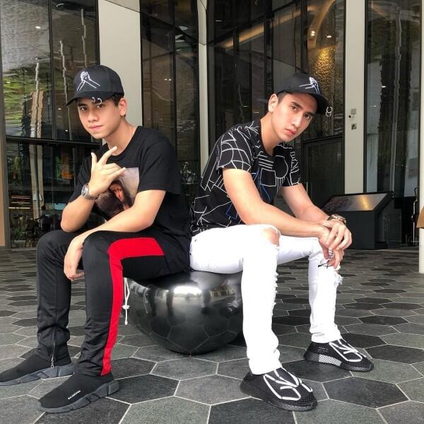 Brother Goals, 10 Potret Kompaknya Verrell Bramasta dan Athalla