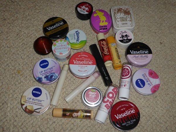 5 Makeup Essentials yang Wajib Dibawa Saat Sedang Bepergian