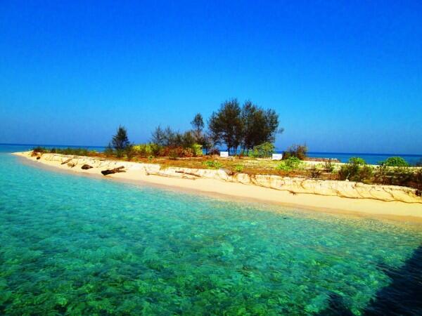 Mengintip Eksotisme 5 Pulau di Sulawesi Selatan, Cantik Banget!