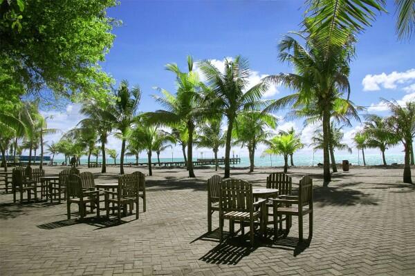 Bukan Maldives, 7 Pantai Indah Ini Bisa Kamu Temui di Sulawesi Selatan