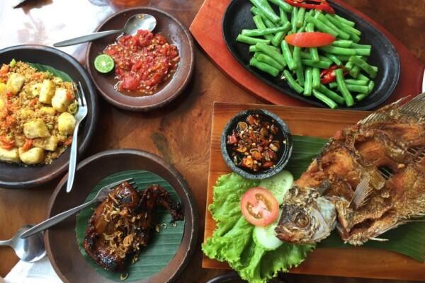 5 Resep Sambal Khas Indonesia yang Belum Populer, tapi Bikin Ngiler
