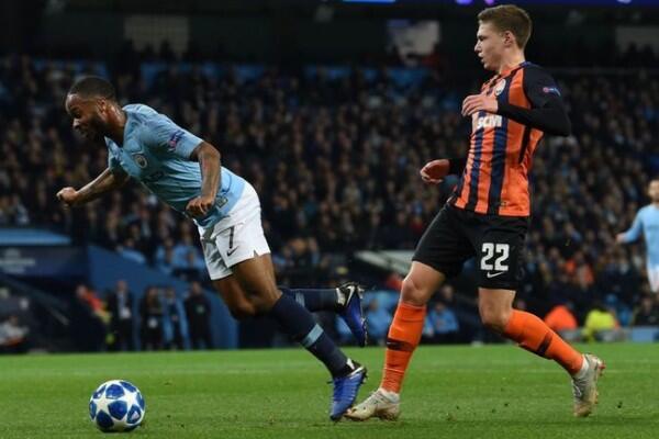 Soal Diving dan Penalti di Laga Lawan Shakthar, Sterling Minta Maaf