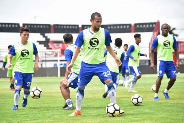 Preview Persib Vs PSMS: Dua Kutub yang Bertaruh Nasib
