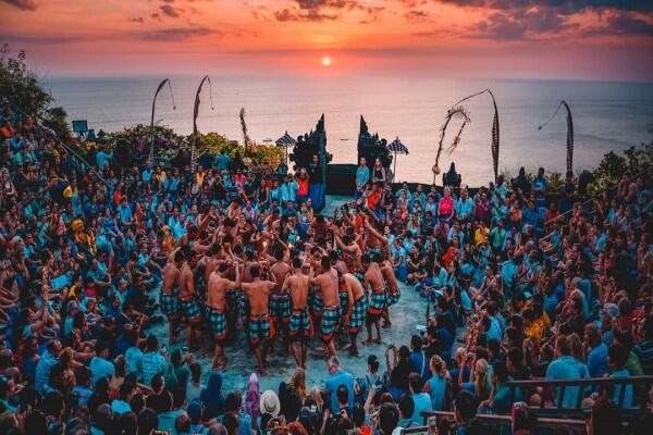 5 Makna Tersembunyi Dibalik Tari Kecak, Indahnya Luar Biasa!