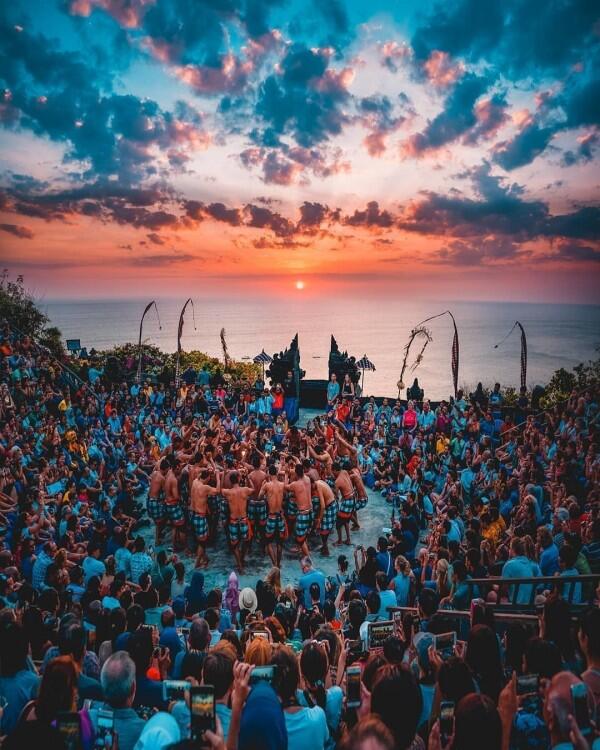 5 Makna Tersembunyi Dibalik Tari Kecak, Indahnya Luar Biasa!