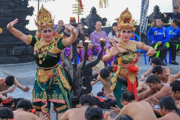 5 Makna Tersembunyi Dibalik Tari Kecak, Indahnya Luar Biasa!