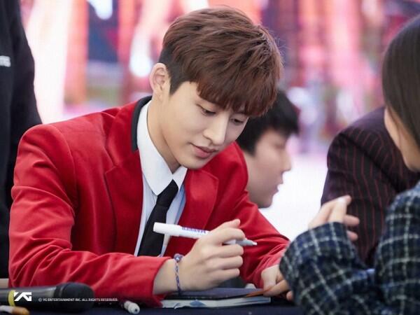 Inspiratif, Ini 9 Hal yang Perlu Kamu Tahu Tentang B.I iKON