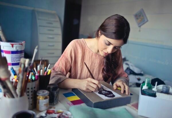 Menyenangkan! 5 Pekerjaan Ini Cocok untuk Wanita yang Sudah Menikah
