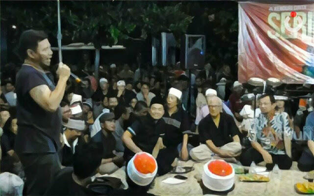 Seorang Brandalan Bertemu Cak Nun Disalah Satu Acara