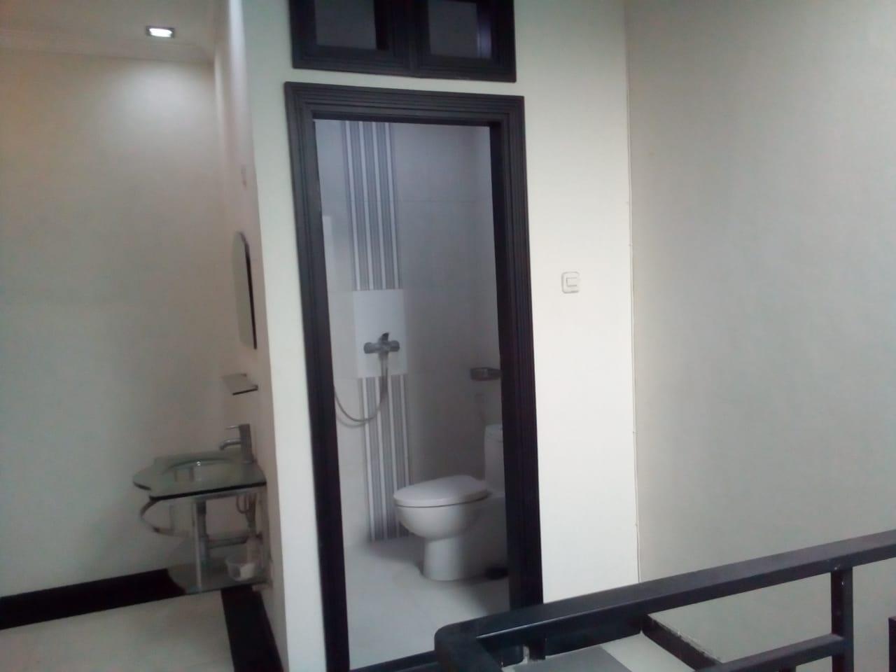 Disewakan ruang kantor murah surabaya utara