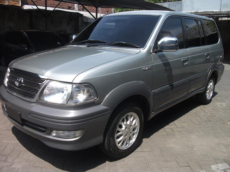 Kijang Krista EFI Manual 2004 Silver Istimewa Surabaya