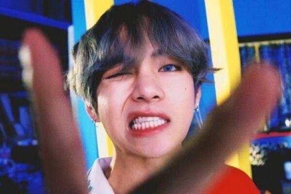 Favorit ARMY, Ini 20 Kebiasaan Taehyung alias V BTS yang Bikin Gemes