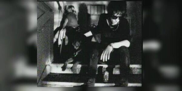 Bayang-bayang Izzy Stradlin di Konser Reuni Guns N' Roses