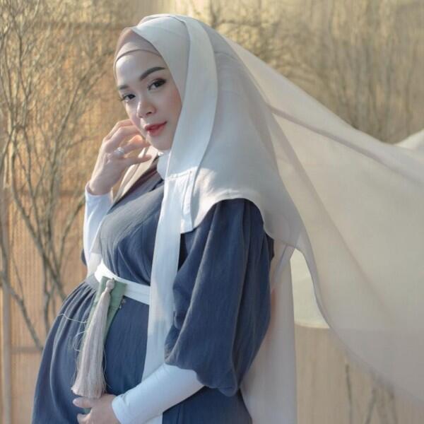 9 Pemotretan Kehamilan Natasha Rizky & Sheza Idris, Bak Artis Korea