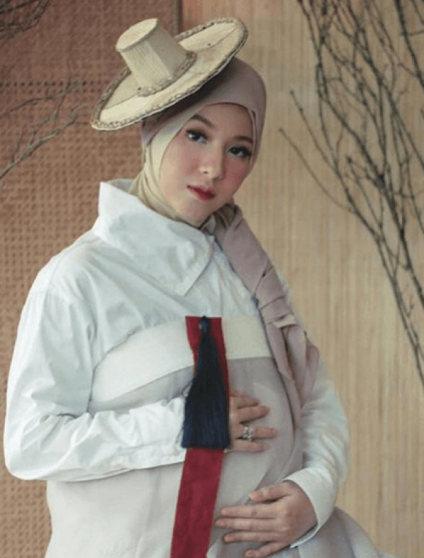 9 Pemotretan Kehamilan Natasha Rizky & Sheza Idris, Bak Artis Korea