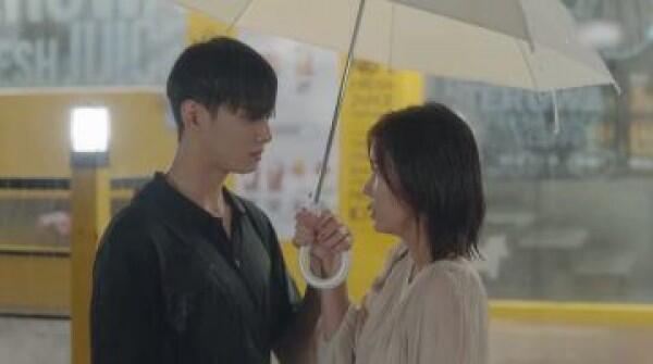 5 Adegan Romantis Khas Drama Korea yang Bikin Histeris Hingga Iri!