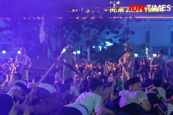 17 Potret Seru Drama Kolosal Surabaya Membara, Haru & Bikin Merinding