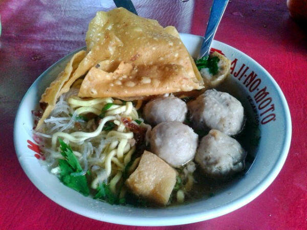 15 Makanan Ini Bukti kalau "Surga" Ada di Abang Penjual Kaki Lima