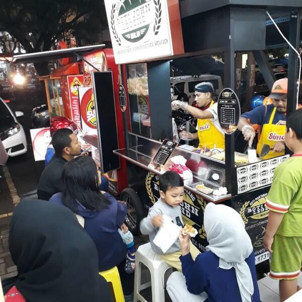 Deretan Kedai Roti John Paling Enak di Malang