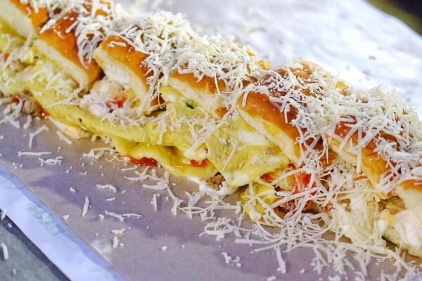 Deretan Kedai Roti John Paling Enak di Malang