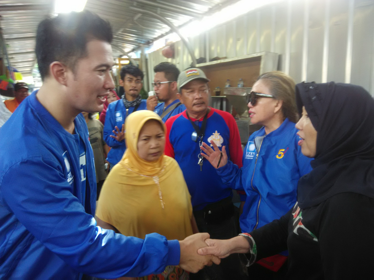 Mandala Abadi Caleg Dari Partai PAN Belusukan Kepasar Rawajati