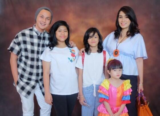 Panutan! 7 Artis Ganteng Ini Jadi Ayah Tiri yang Baik