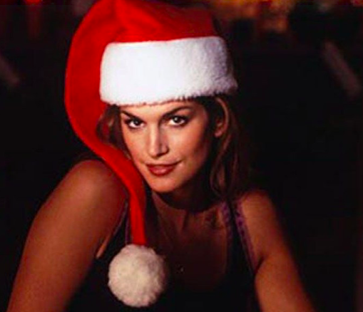 5 Selebriti Tampil Seksi dengan Tema Natal