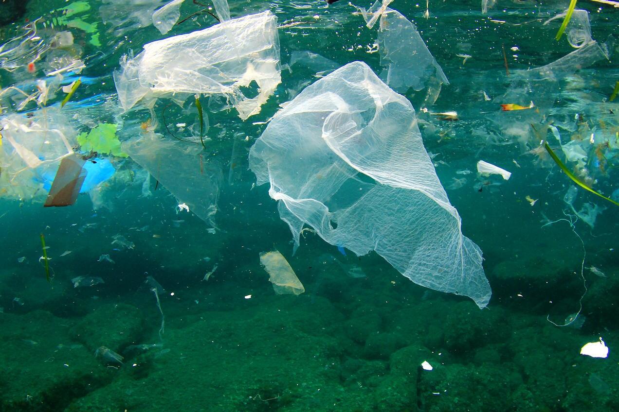 Wah, Ternyata Sampah Plastik Bahanya Serem Gan. Mending Agan Baca Dulu Deh!