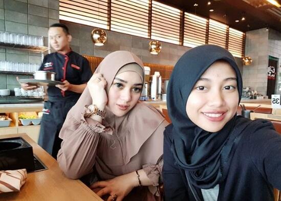 Ssst... Ini Gan Wajah Cantik Bebi Silvana, Istri Baru Penyanyi Religi Opick