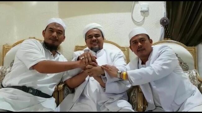 Survei LSI Soal Pengaruh HRS, FPI: Biar Masyarakat Nilai Sendiri