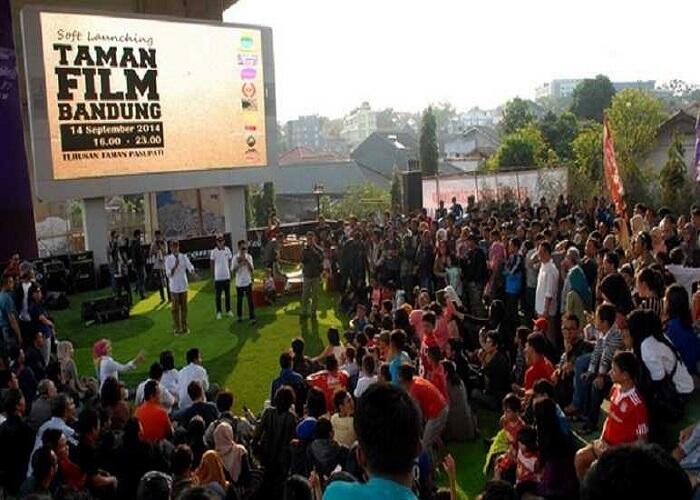 5 Tempat Nongkrong Tsades Di Bandung Tahun 2018!