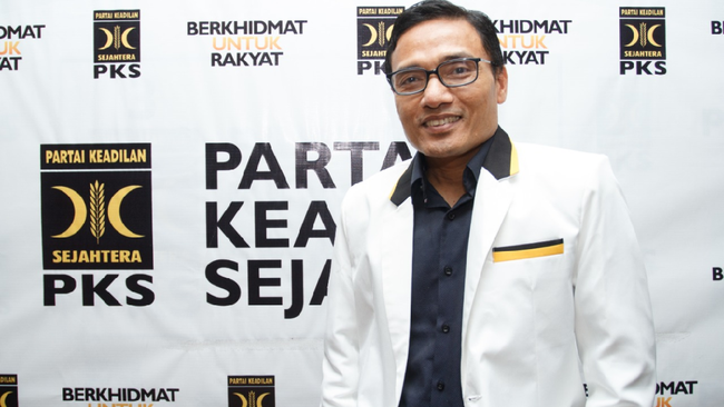 Tepis Mega, PKS: Yang Perlu Dikasihani itu Jokowi-Ma'ruf Amin