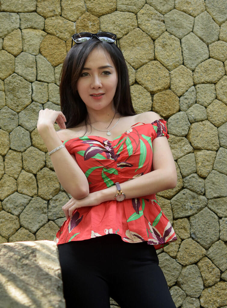 Ucie Sucita Perawatan Wajah Agar Jadi Lebih Cantik