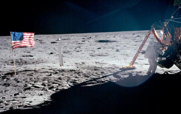 &quot;Behind The Scenes&quot; dibalik mendaratnya Apollo 11 di Bulan. 