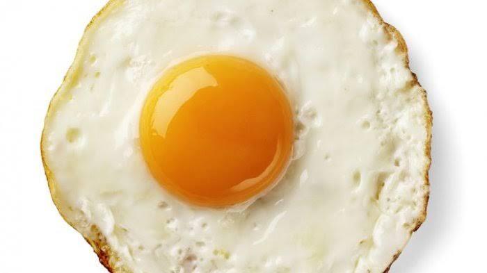 Adu Gizi dan Adu Enak Telur Ceplok VS Telur Dadar. Siapa Yang Lebih Unggul?
