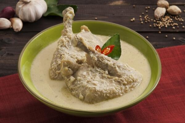 Supaya Awet, Begini Cara Menyimpan Makanan Bersantan