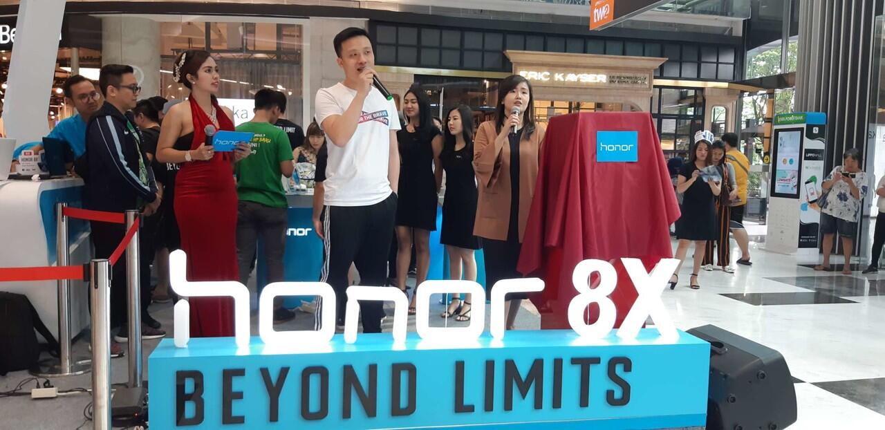 Re-Launching Honor 8X Merah, Tidak Hanya Berani, Namun Juga Terlihat Elegan