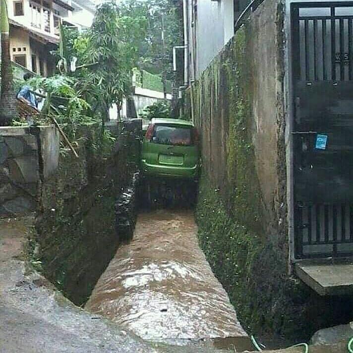 5 Foto Ini Pasti Bakalan Bikin Agan Ngakak