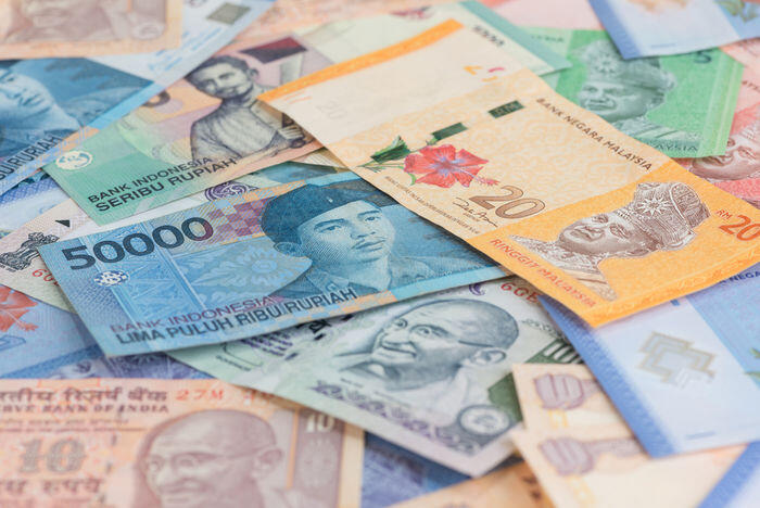 Rupiah perkasa bersama Rupee dan Renminbi