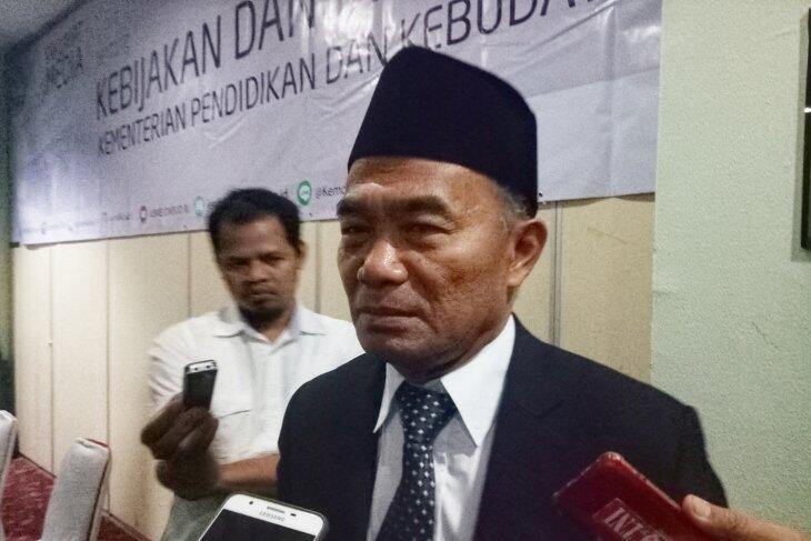 Gaji Guru Pengganti akan Setara UMR