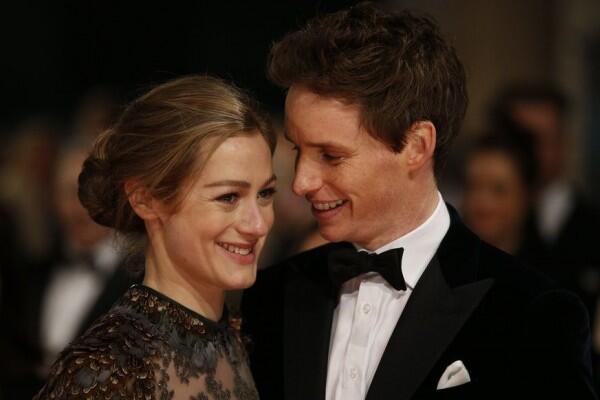 11 Potret Relationship Goals ala Eddie Redmayne & Istri, Mesra Banget