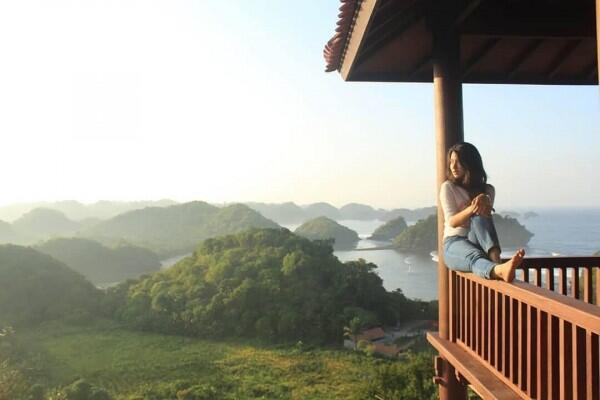 10 Potret Keindahan Pantai Teluk Asmoro Malang, Dijamin Terpesona!