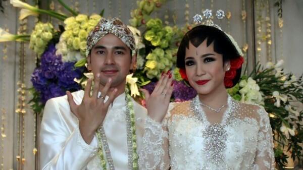 6 Pernikahan Artis Top Tanah Air Ini Disiarkan Secara Live di Televisi